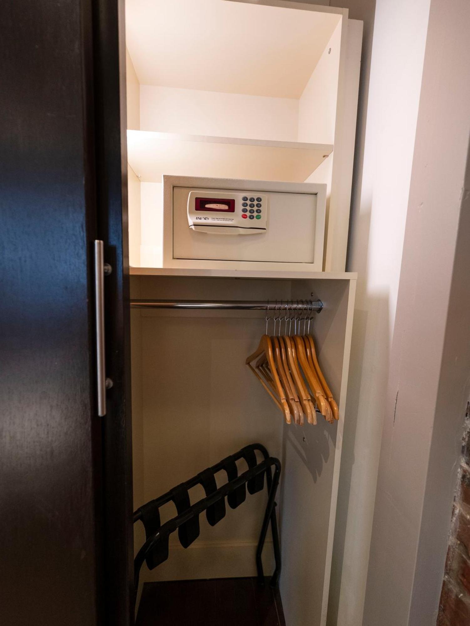 مونتريال Self Check-In Boutique Hotel - Quartier Latin - Room 201 المظهر الخارجي الصورة
