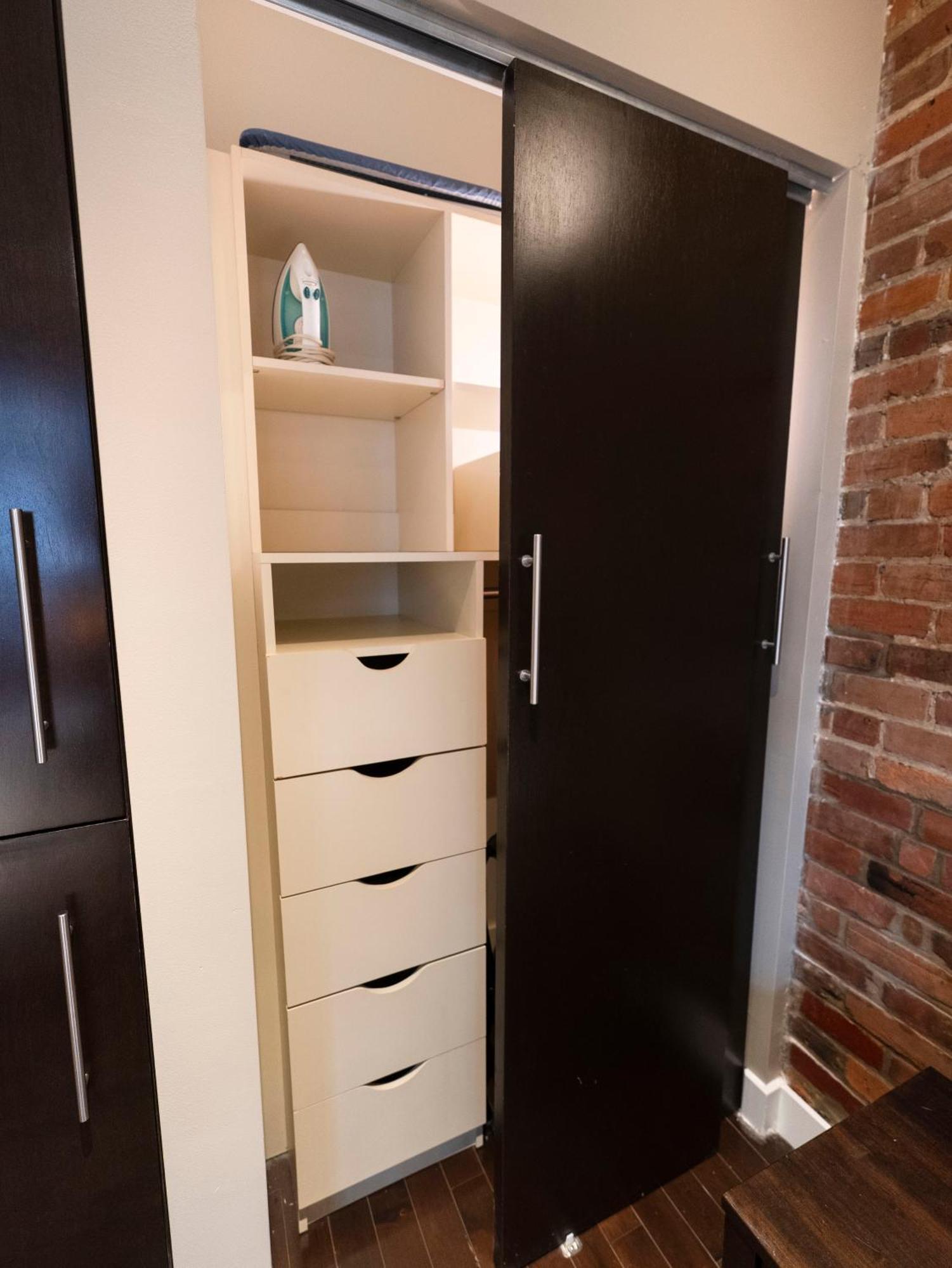 مونتريال Self Check-In Boutique Hotel - Quartier Latin - Room 201 المظهر الخارجي الصورة