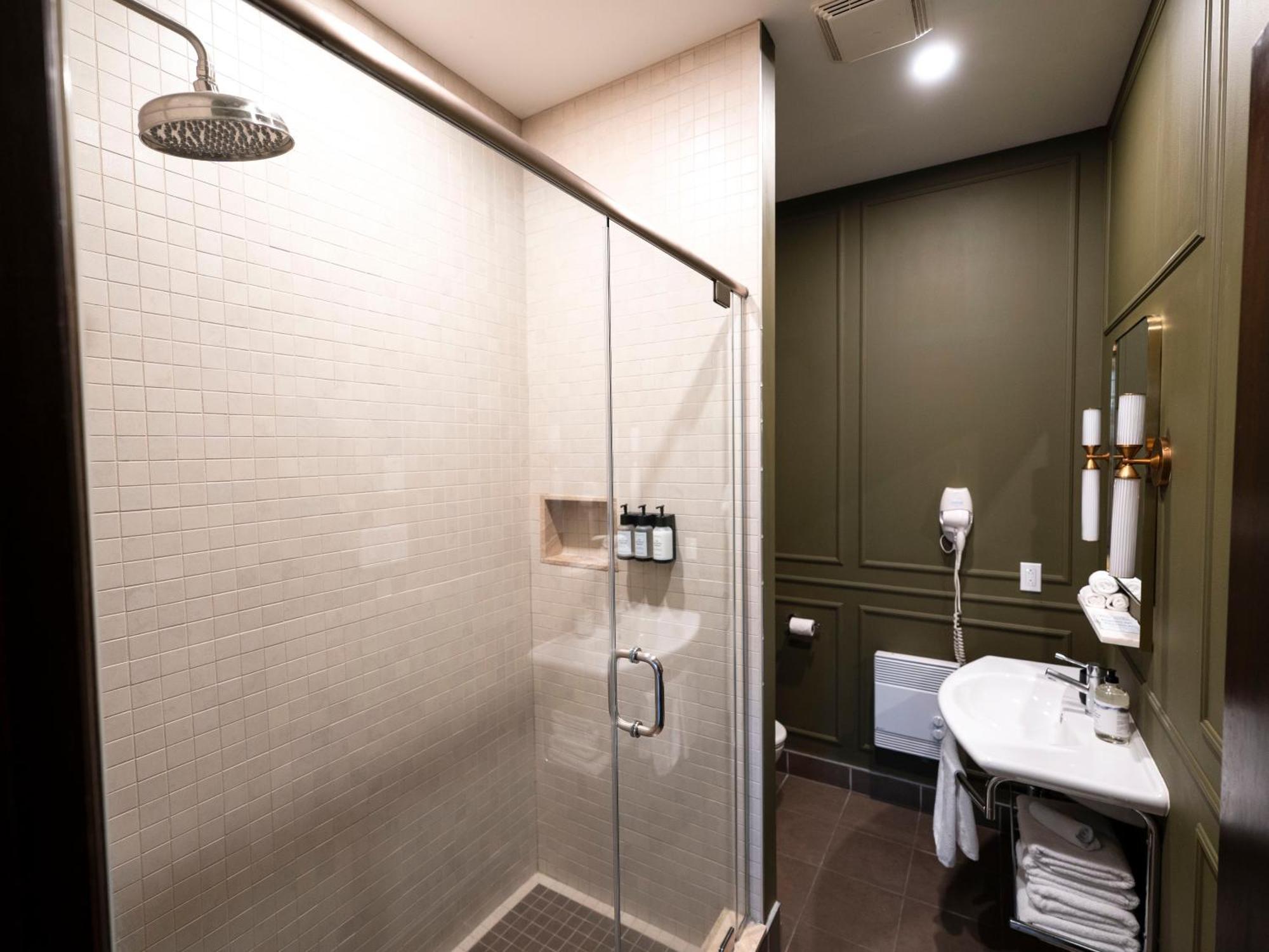 مونتريال Self Check-In Boutique Hotel - Quartier Latin - Room 201 المظهر الخارجي الصورة