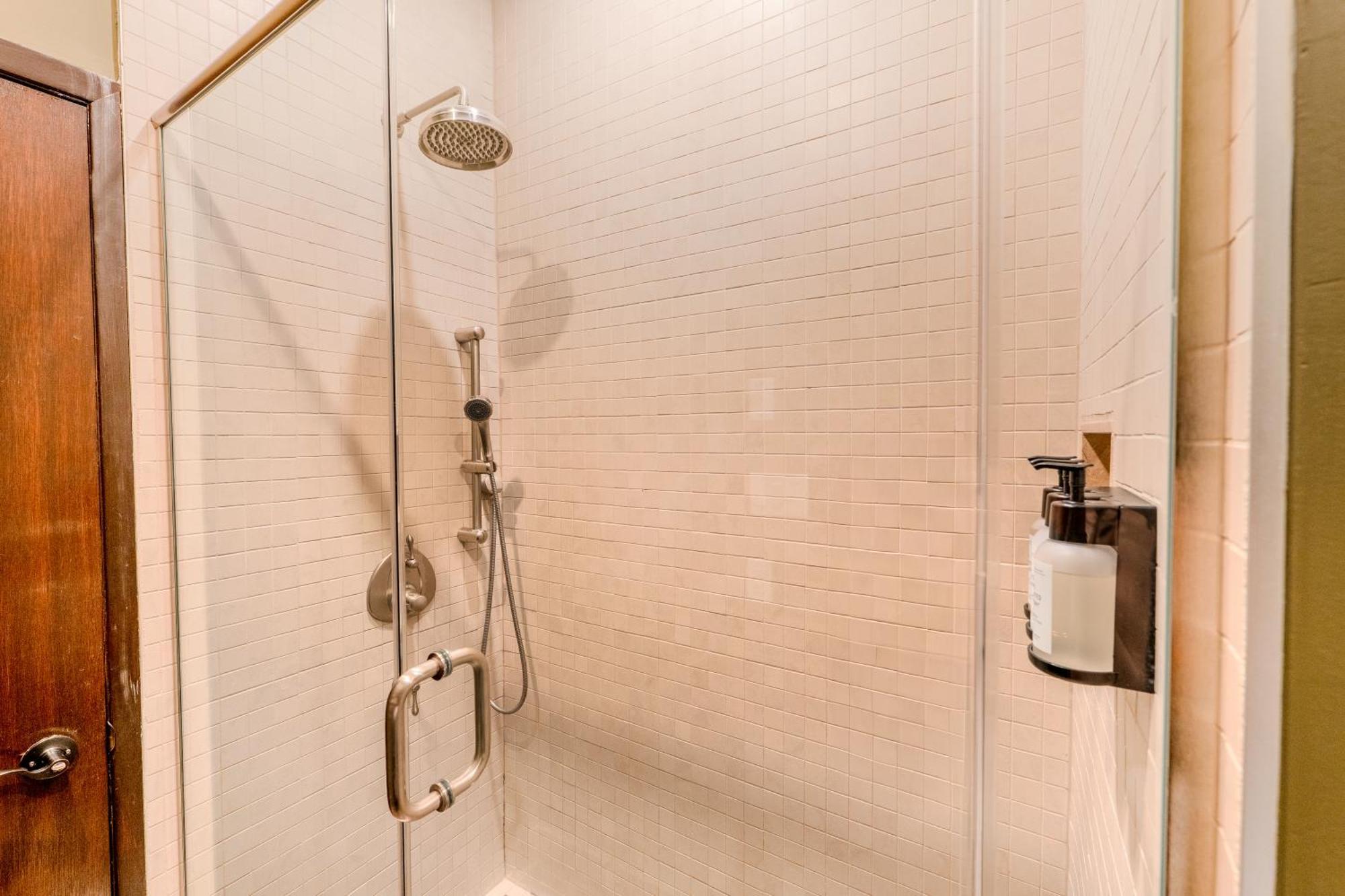 مونتريال Self Check-In Boutique Hotel - Quartier Latin - Room 201 المظهر الخارجي الصورة